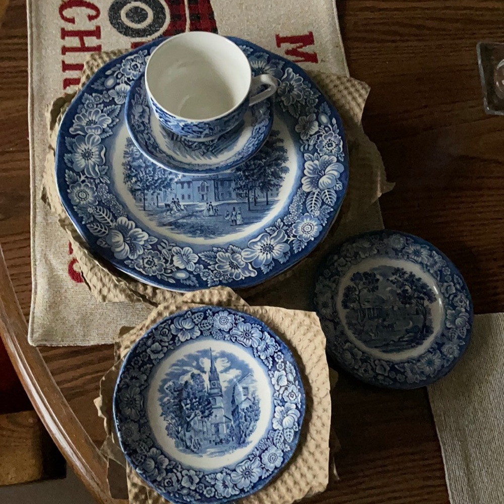 Liberty blue Historical colonial scenes made in England